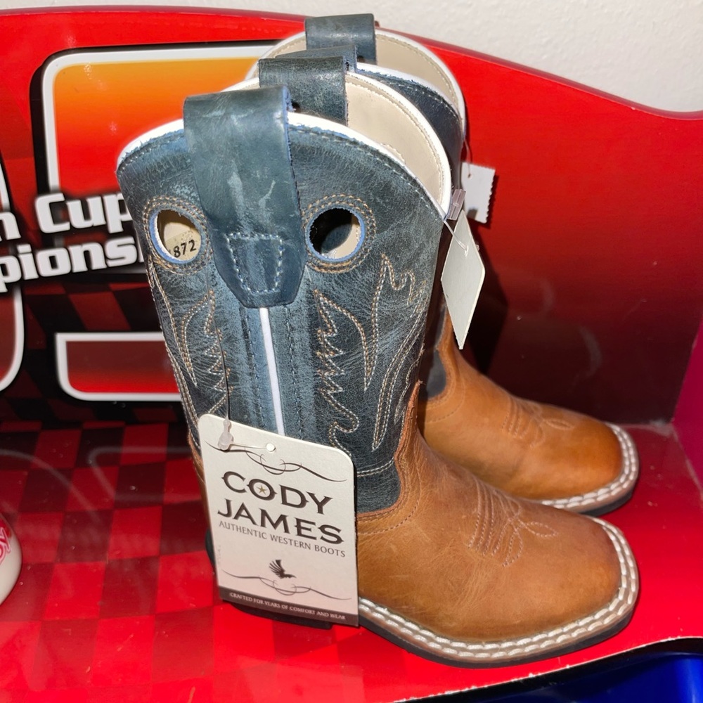 COPY - Cody James Western boots